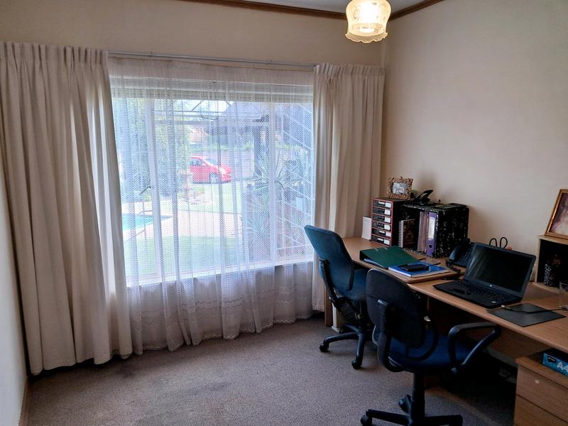 3 Bedroom Property for Sale in Langenhovenpark Free State